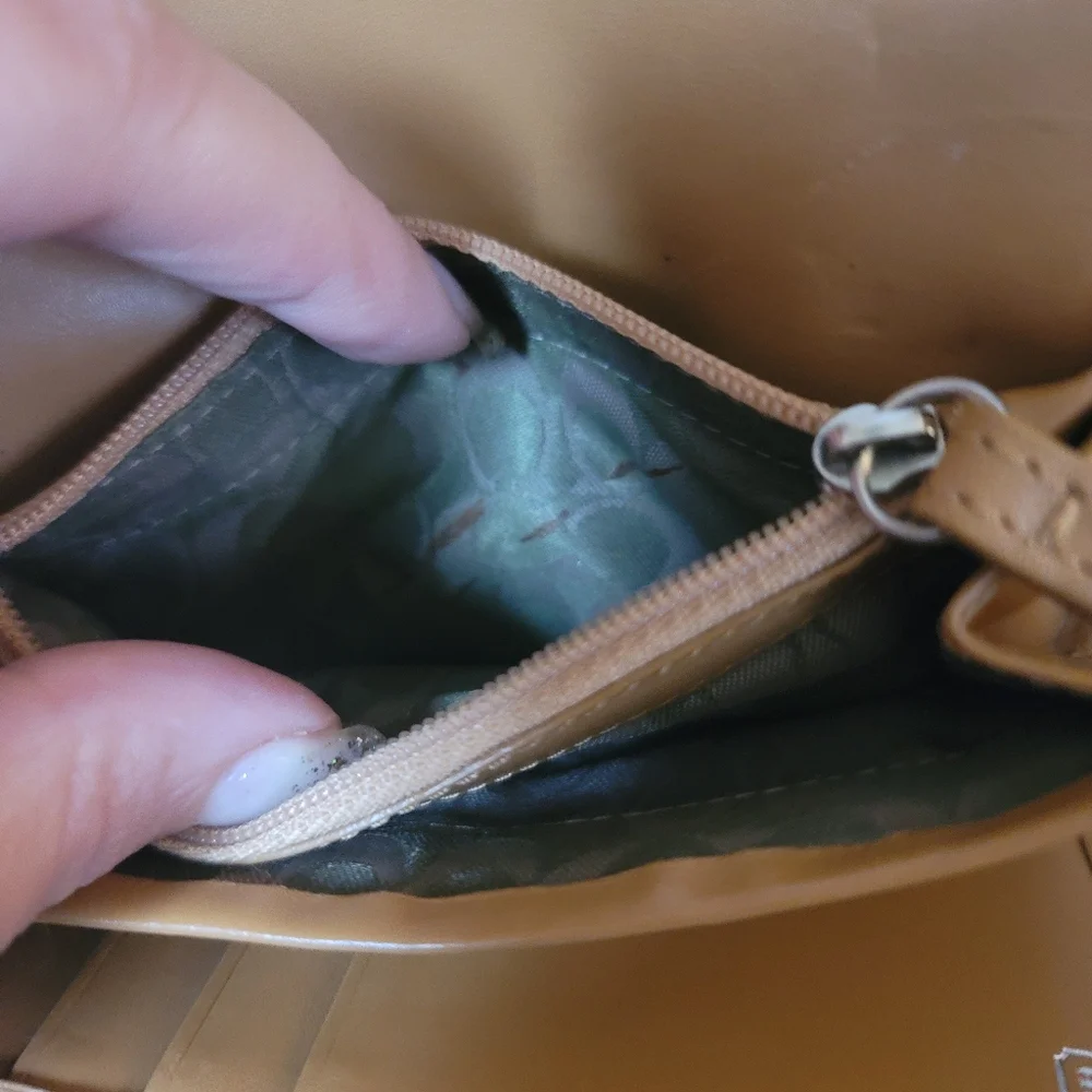 Coach Tan Leather Wallet with Gold-Tone Logo - Picture 14 of 16